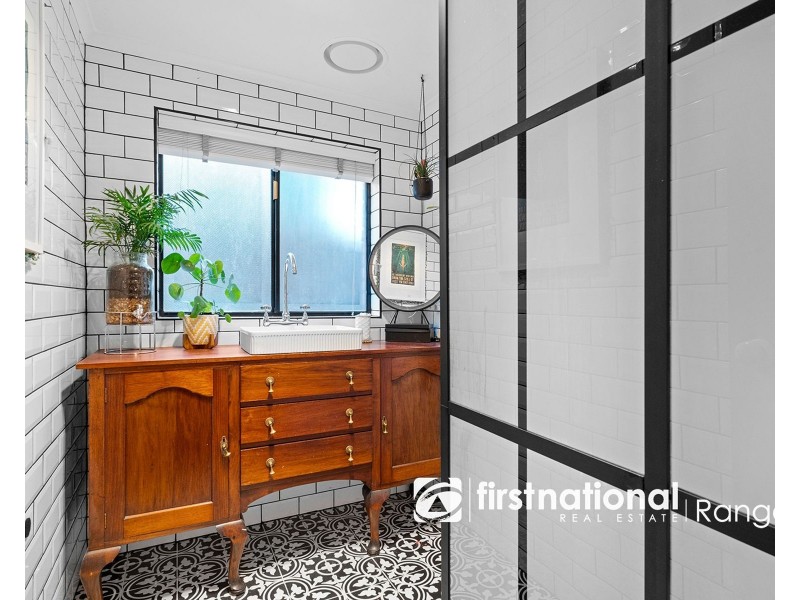 1 Irving Road, Pakenham VIC 3810