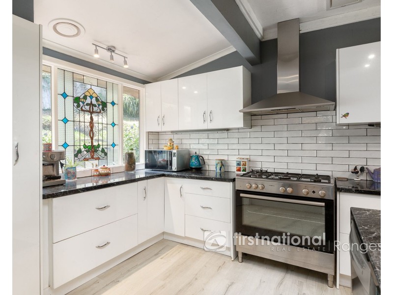 16 Maurice Street, Cockatoo VIC 3781