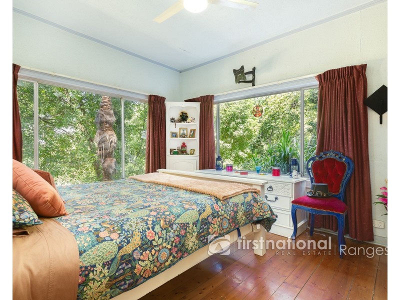 16 Maurice Street, Cockatoo VIC 3781