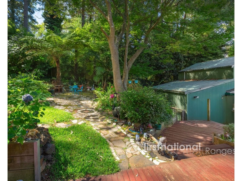 16 Maurice Street, Cockatoo VIC 3781
