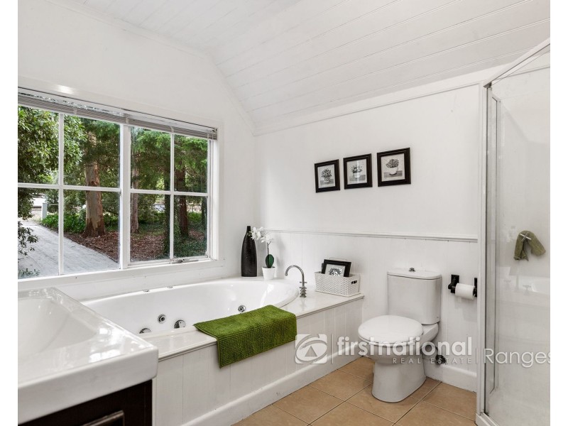 12 Agnes Street, Gembrook VIC 3783