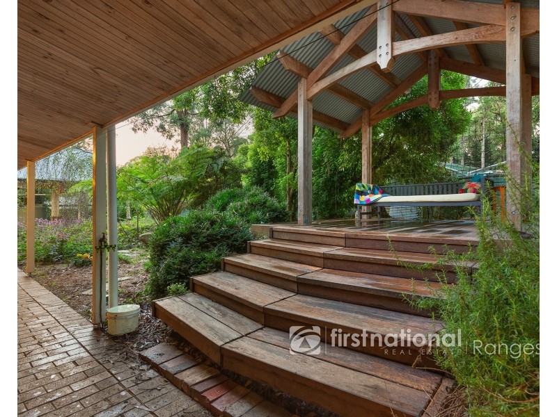 5 Doonaha Road, Cockatoo VIC 3781