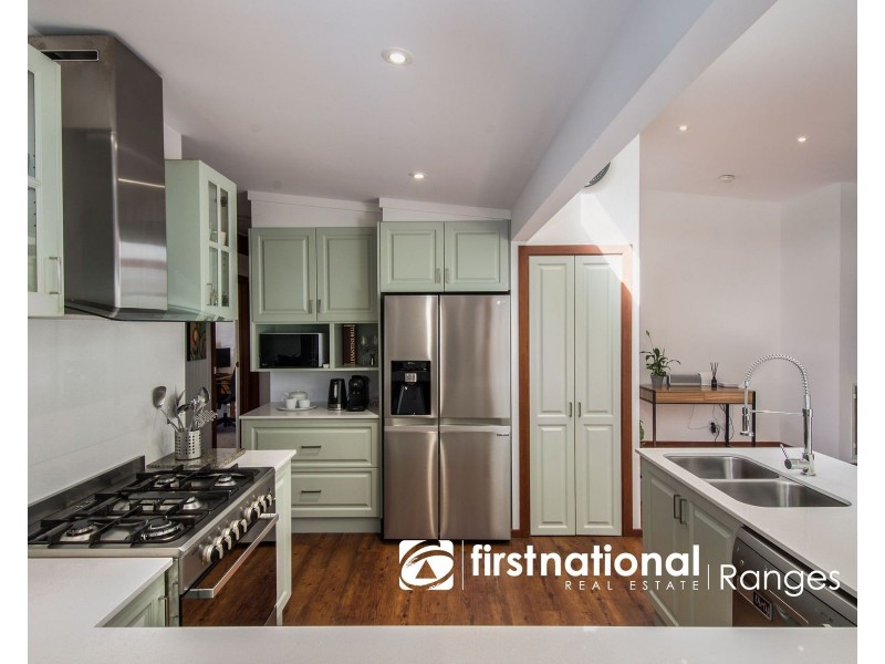 17 VISTA ROAD, Belgrave Heights VIC 3160