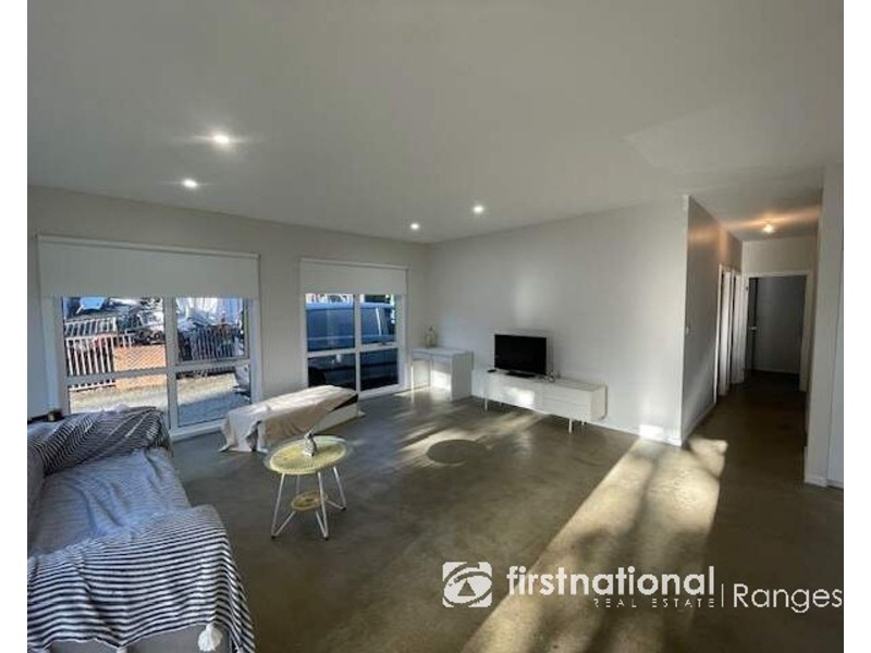 1 Bell Street, Cockatoo VIC 3781