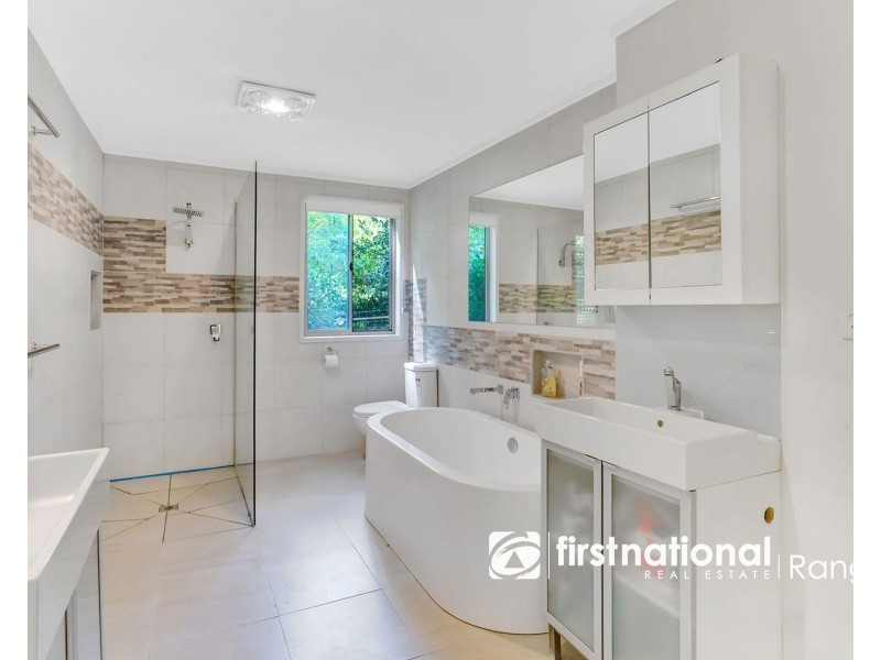 17 Lisheen Road, Cockatoo VIC 3781