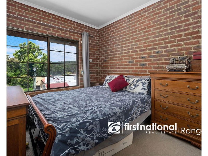 3/27 McBride Street, Cockatoo VIC 3781