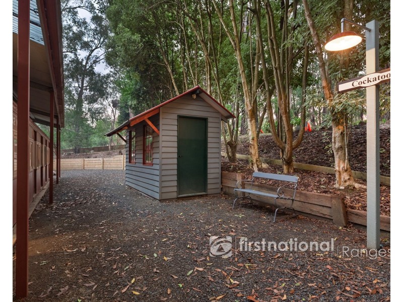 4 Arthur Road, Cockatoo VIC 3781