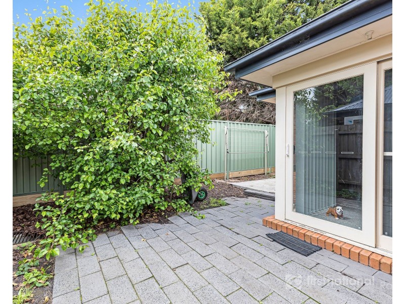 4/4 Myrtle Street, Bayswater VIC 3153