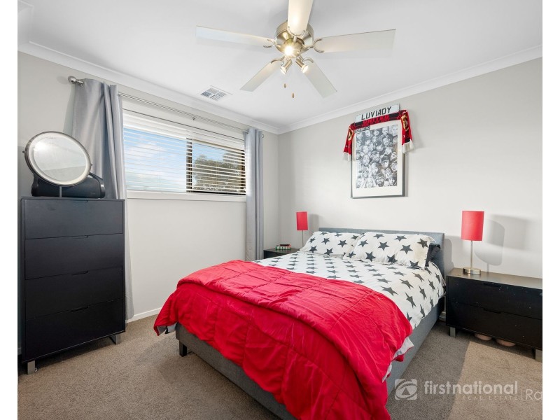 7 Blue Bush Way, Cranbourne East VIC 3977