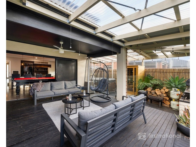 7 Blue Bush Way, Cranbourne East VIC 3977