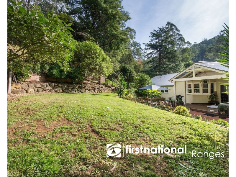 176 MONBULK ROAD, Kallista VIC 3791