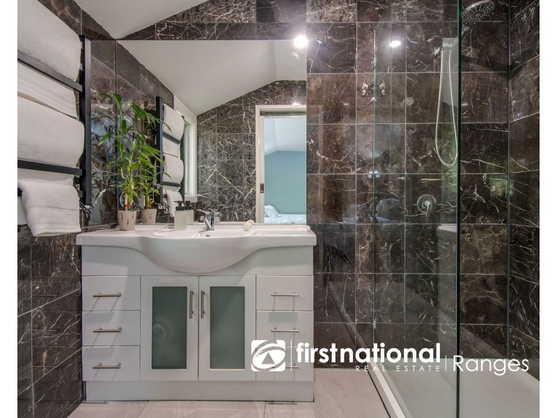 176 MONBULK ROAD, Kallista VIC 3791