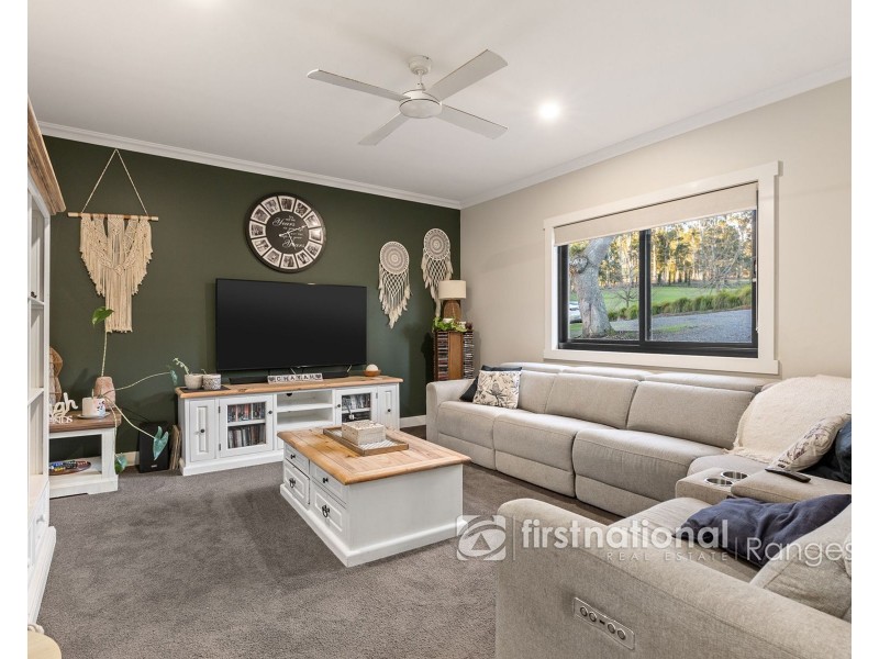 1475 Pakenham Road, Mount Burnett VIC 3781