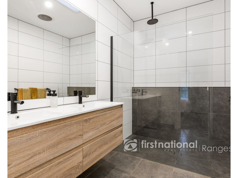 1475 Pakenham Road, Mount Burnett VIC 3781
