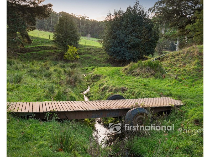 1475 Pakenham Road, Mount Burnett VIC 3781