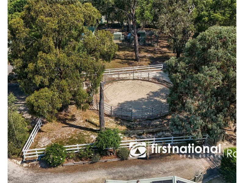 14 Coopers Road, Macclesfield VIC 3782