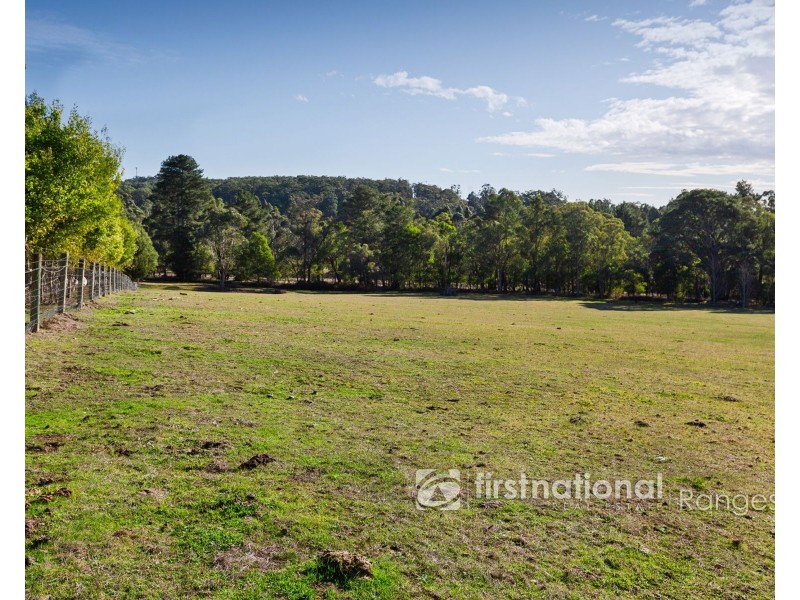 450 Woori Yallock Road, Cockatoo VIC 3781