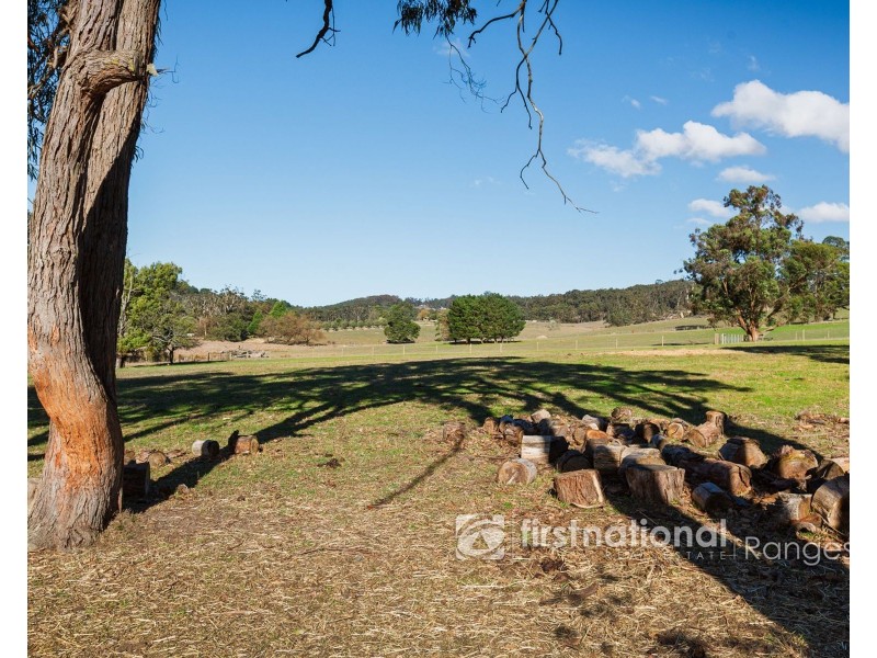 450 Woori Yallock Road, Cockatoo VIC 3781