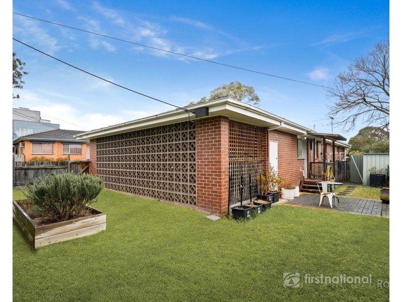 1/3 Violen Street, Bayswater VIC 3153
