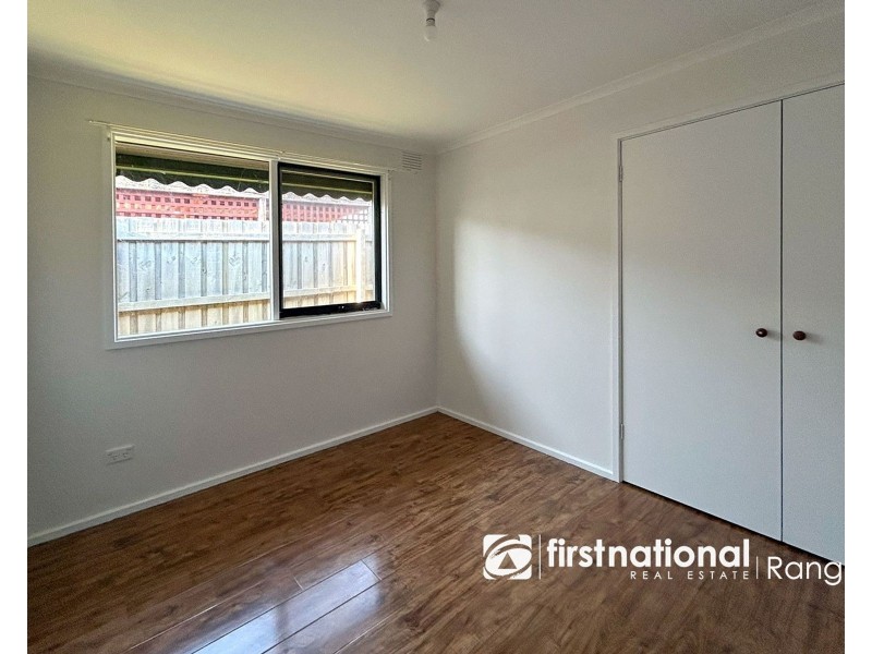 16 Arleon Crescent, Cranbourne VIC 3977