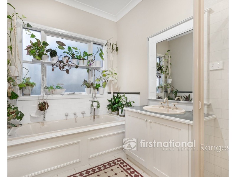 1 Margaret Road, Avonsleigh VIC 3782