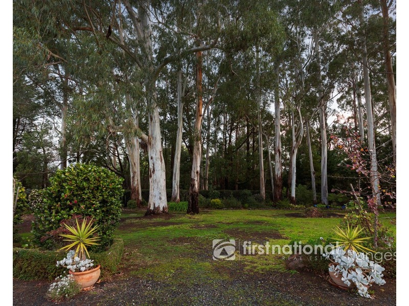 1 Margaret Road, Avonsleigh VIC 3782