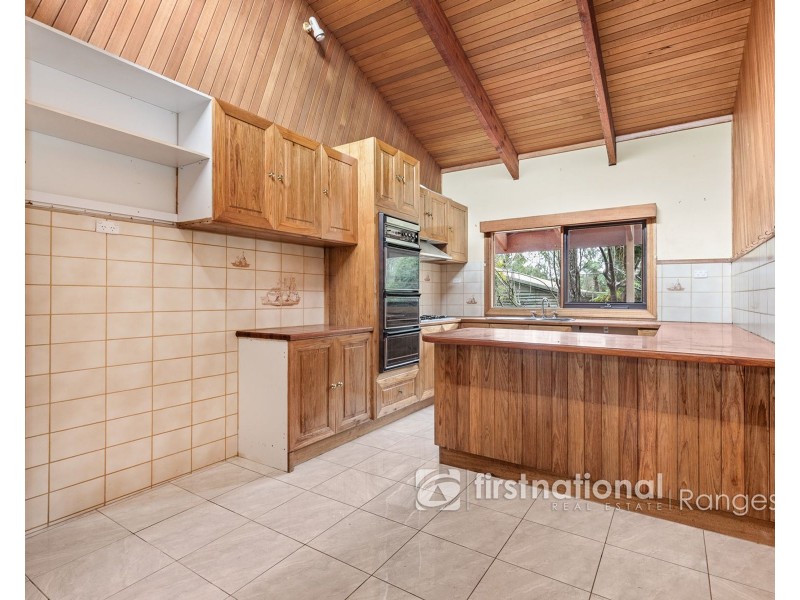 11 Allenby Avenue, Cockatoo VIC 3781