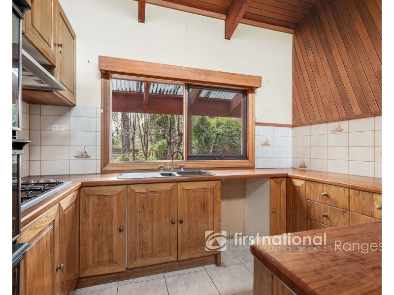 11 Allenby Avenue, Cockatoo VIC 3781