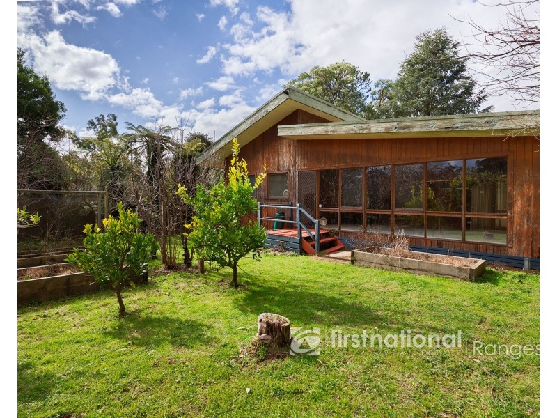 11 Allenby Avenue, Cockatoo VIC 3781