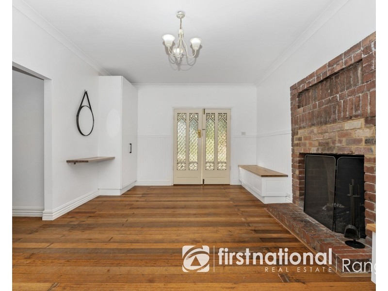 12 Seaview Road, Cockatoo VIC 3781