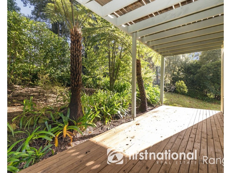 12 Seaview Road, Cockatoo VIC 3781