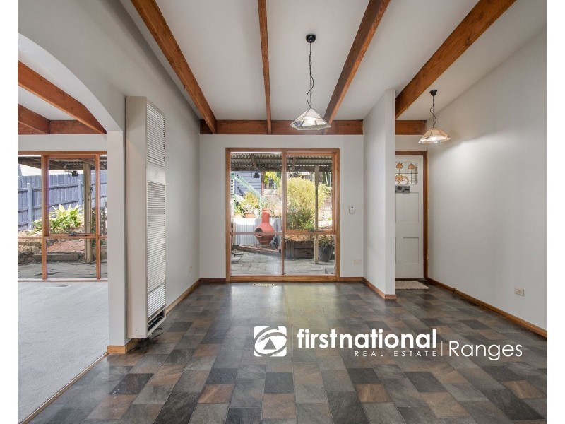 11 Bayview Avenue, Upwey VIC 3158