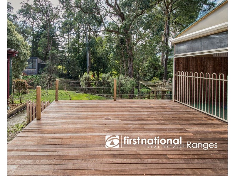 11 Bayview Avenue, Upwey VIC 3158