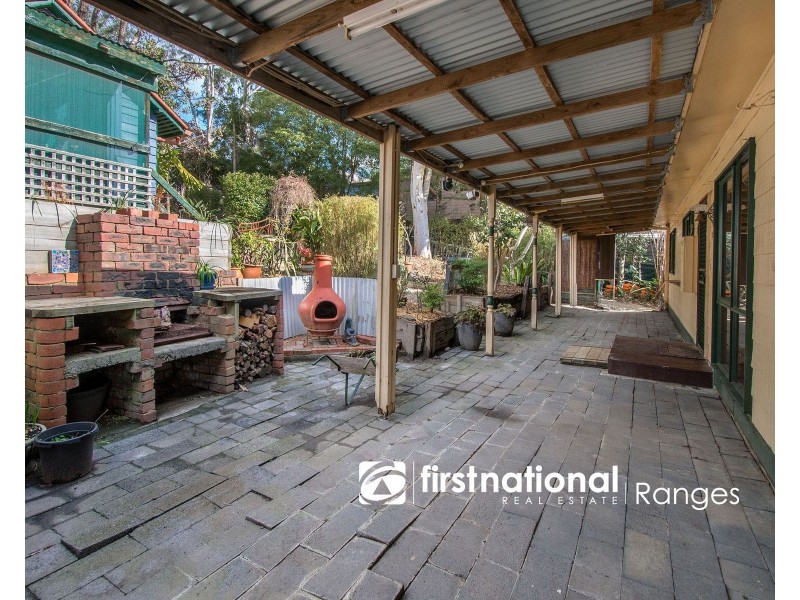 11 Bayview Avenue, Upwey VIC 3158