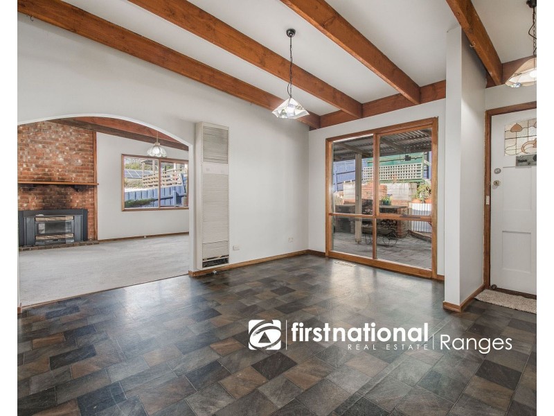 11 Bayview Avenue, Upwey VIC 3158