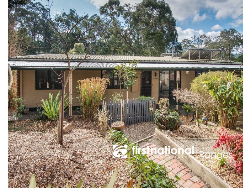 11 Bayview Avenue, Upwey VIC 3158
