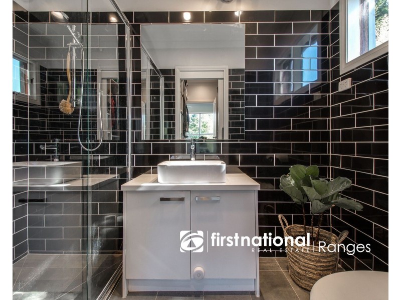 24 Batesleigh Road, Selby VIC 3159