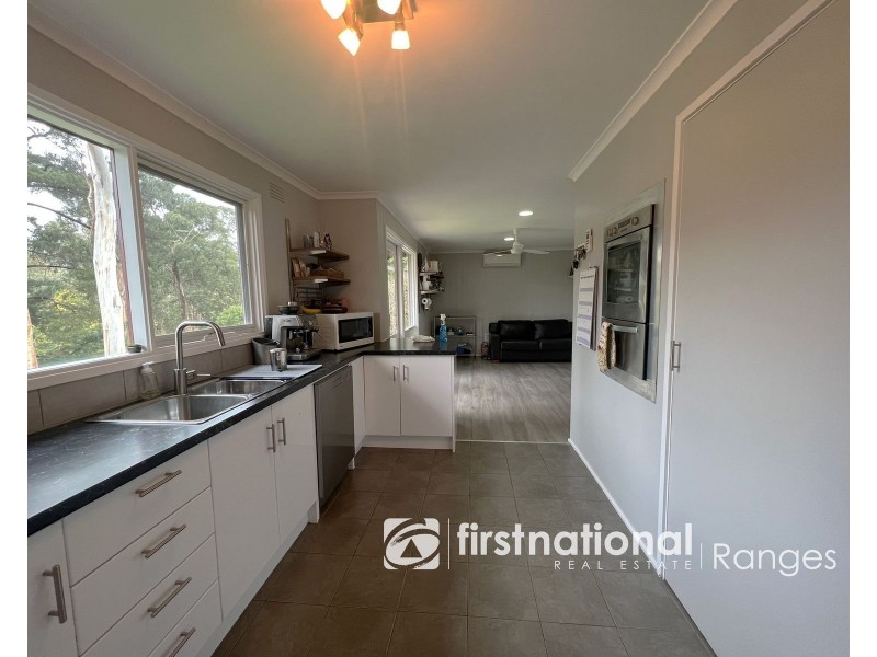 48 Thompson Road, Upwey VIC 3158