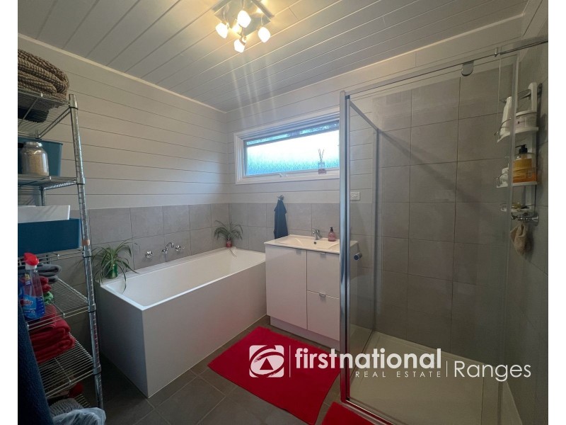 48 Thompson Road, Upwey VIC 3158