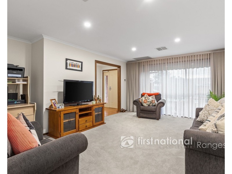 105 Fraser Crescent, Wantirna South VIC 3152