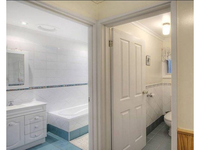 8 Sunnyside Terrace, Emerald VIC 3782