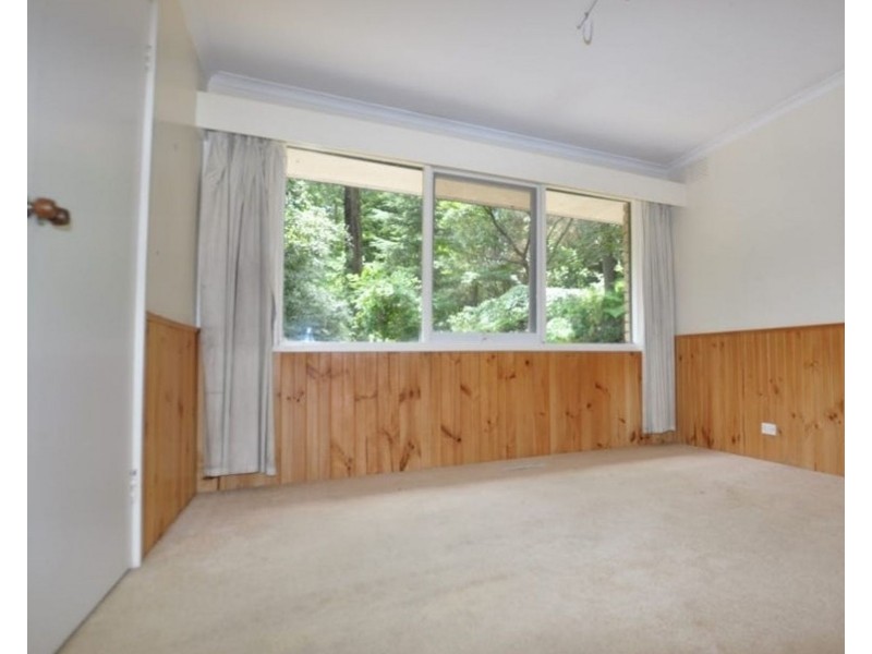 8 Sunnyside Terrace, Emerald VIC 3782