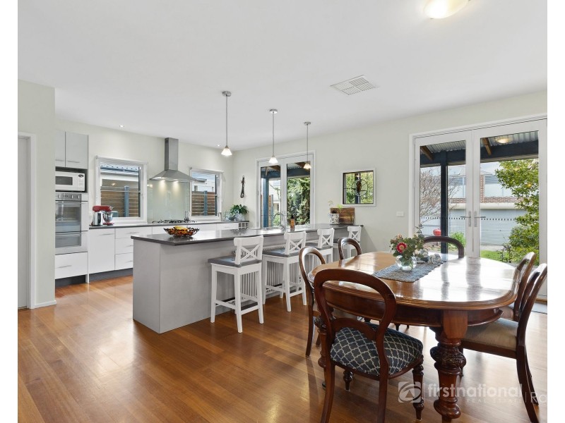 33 Cassels Road, Brunswick VIC 3056