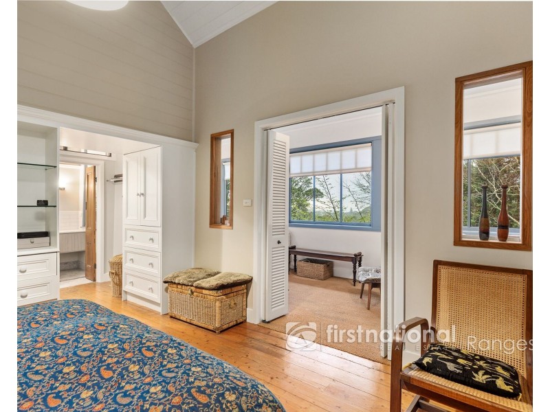 4 Ogilvy Road, Clematis VIC 3782