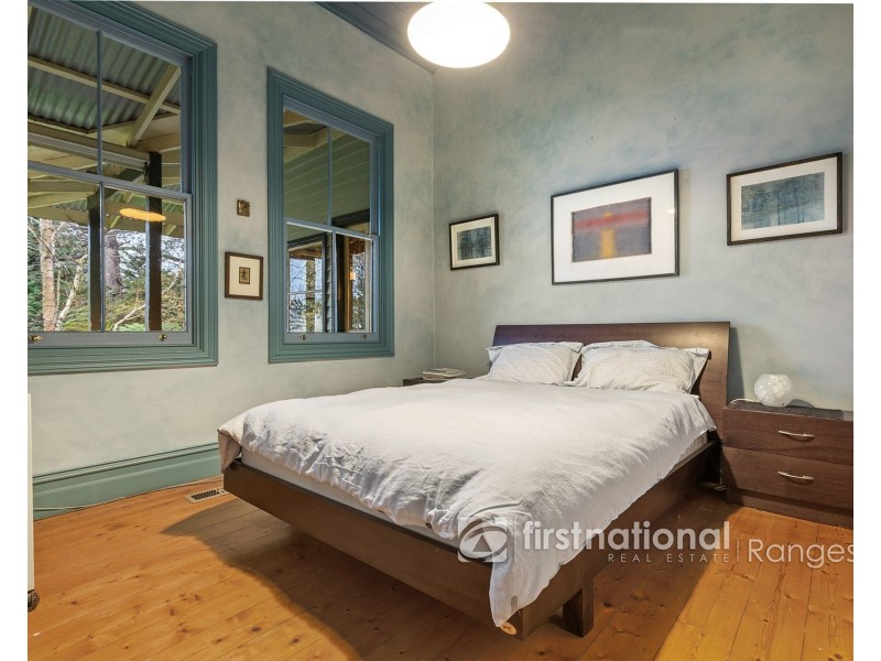 4 Ogilvy Road, Clematis VIC 3782