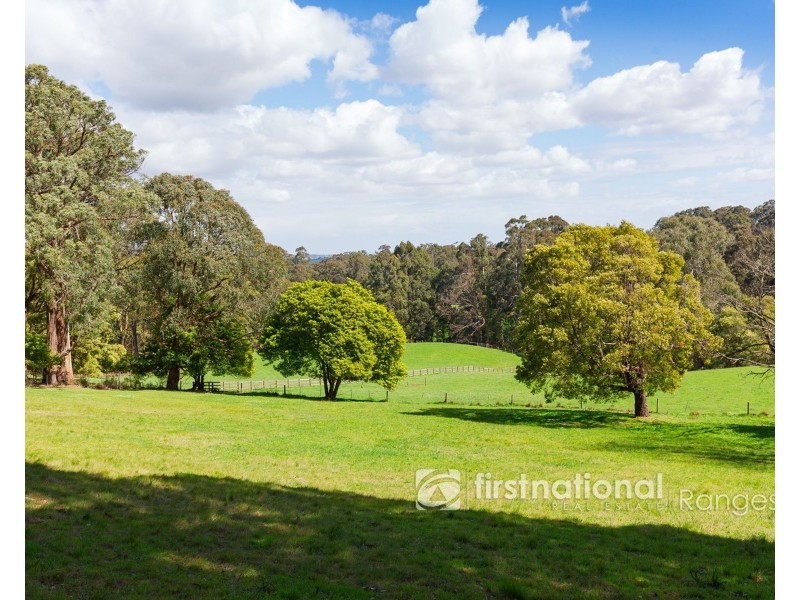 4 Ogilvy Road, Clematis VIC 3782