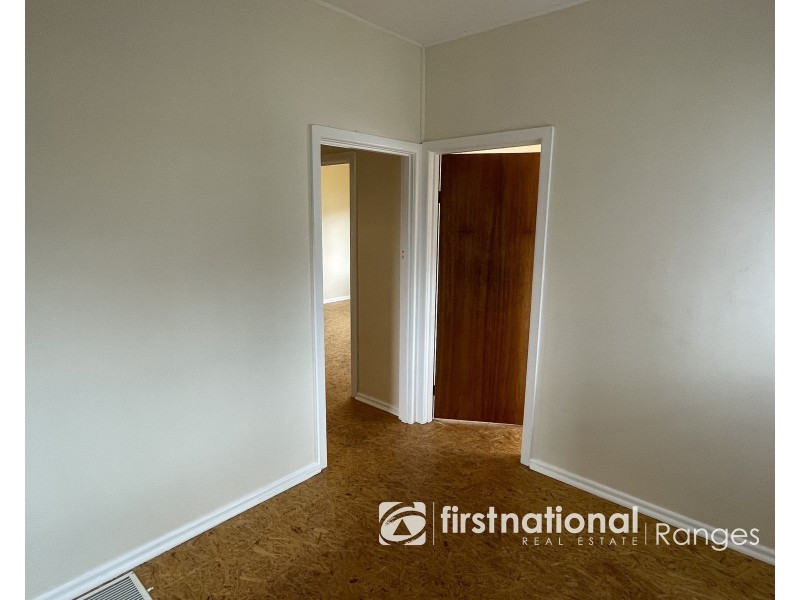 16 Fairbridge Lane, Cockatoo VIC 3781