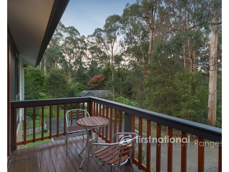 24 Amphlett Avenue, Cockatoo VIC 3781