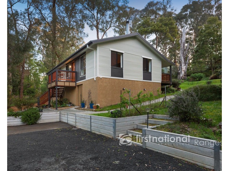 24 Amphlett Avenue, Cockatoo VIC 3781