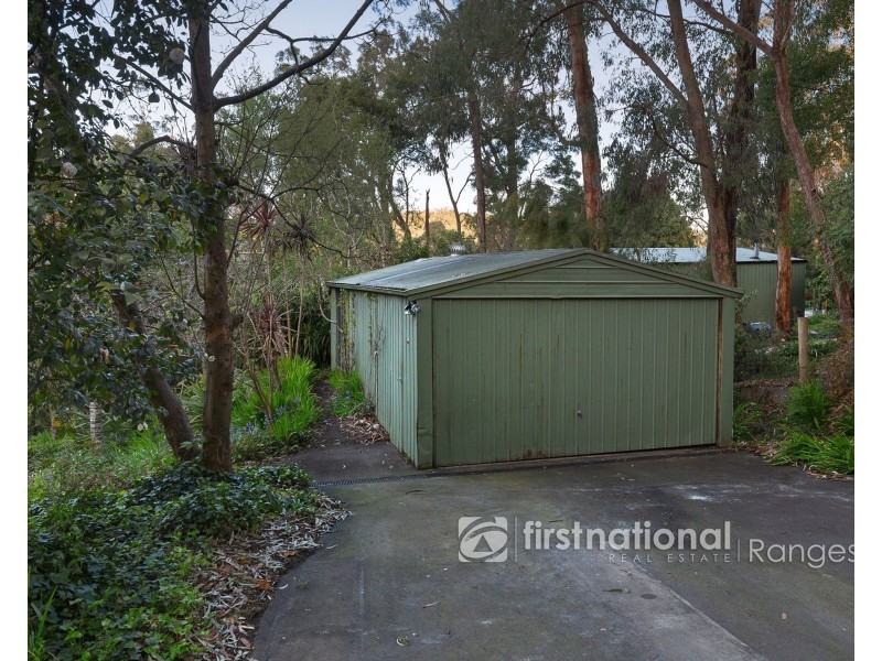 24 Amphlett Avenue, Cockatoo VIC 3781